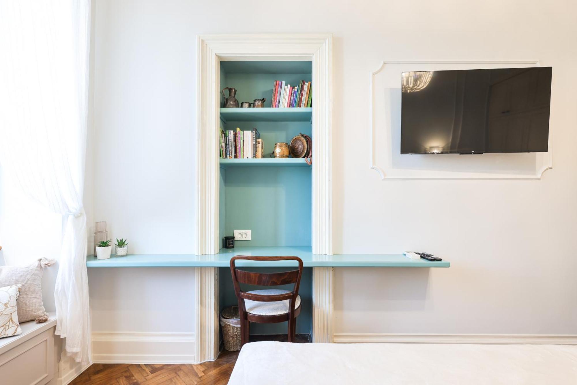 Historic Luxe Apartament